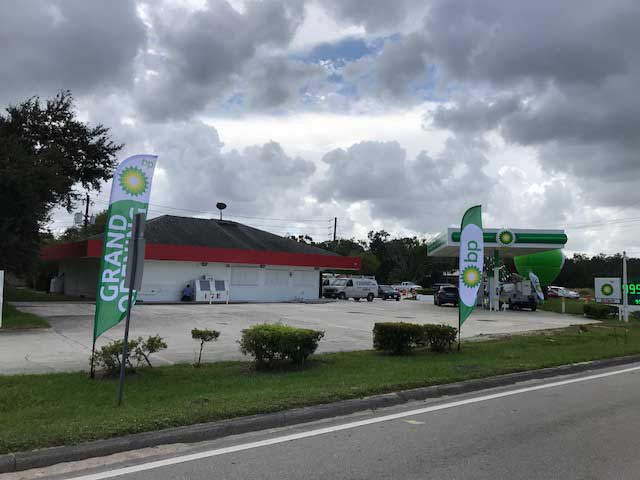 advertising-flags-tri-county